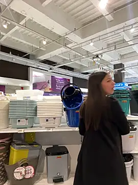 Alyshanon18 online show from April 2026 09:01:02 PM