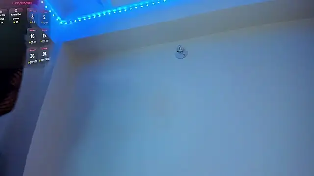 Snapshot of divinesalome chatting on March 2025 08:38:02 PM divinesalome online show from March 2025 08:38:02 PM