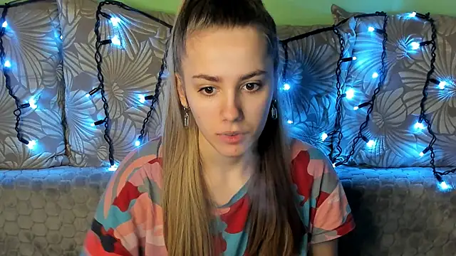 MaggieCake online show from February 2025 03:41:01 AM