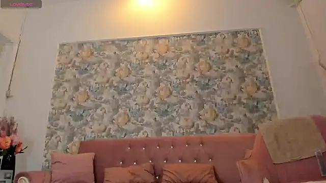 Snapshot of realhotfallingdevil chatting on October 2025 12:02:01 PM realhotfallingdevil online show from October 2025 12:02:01 PM