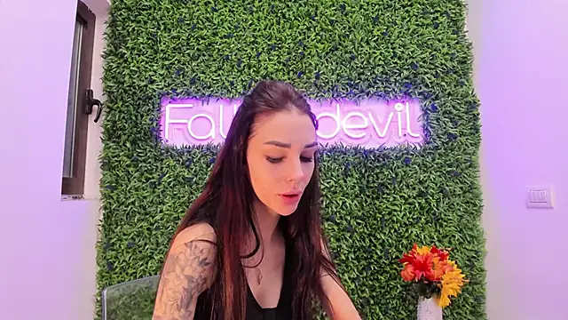 realhotfallingdevil online show from November 2025 04:01:02 AM