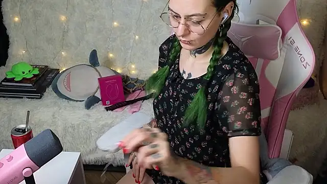 Ginger Stay online show from January 2026 10:52:01 AM