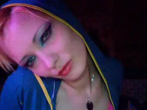 Snapshot of WildMissNiks chatting on February 2025 03:18:01 PM WildMissNiks online show from February 2025 03:18:01 PM