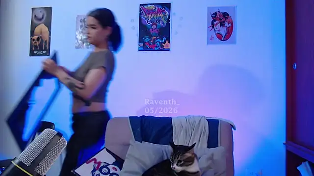 Snapshot of Raventh_ chatting on May 2026 02:52:01 AM Raventh online show from May 2026 02:52:01 AM