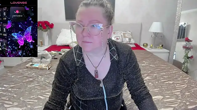 katysako online show from January 2025 10:08:02 PM