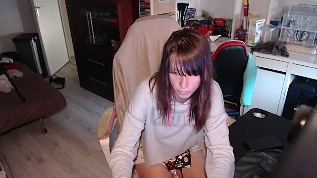 missthon0 online show from May 2026 06:09:01 PM