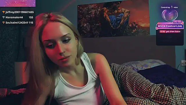 Snapshot of Linda_Roxy chatting on March 2025 08:29:02 PM Linda Roxy online show from March 2025 08:29:02 PM