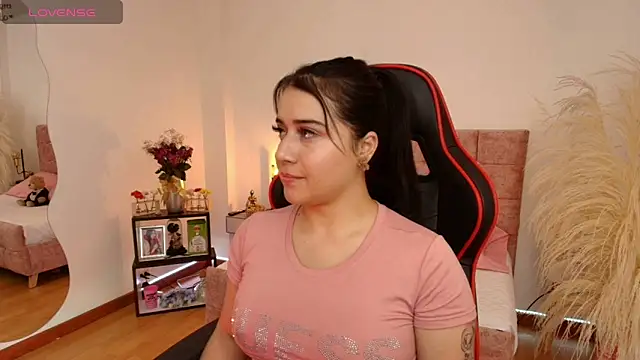 Snapshot of KallyMyller1 chatting on December 2024 07:11:02 PM KallyMyller1 online show from December 2024 07:11:02 PM