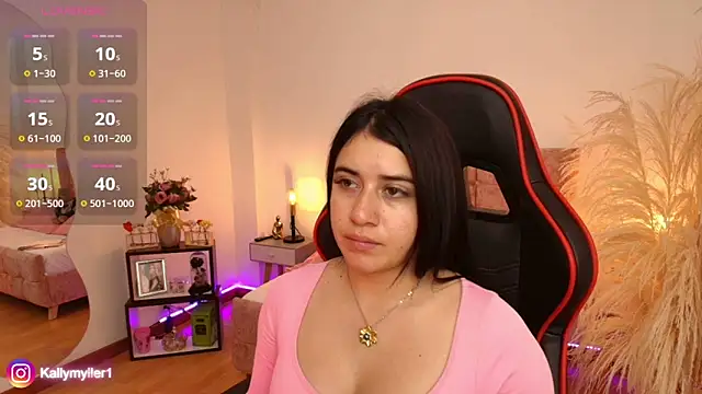 Snapshot of KallyMyller1 chatting on January 2025 07:27:02 PM KallyMyller1 online show from January 2025 07:27:02 PM