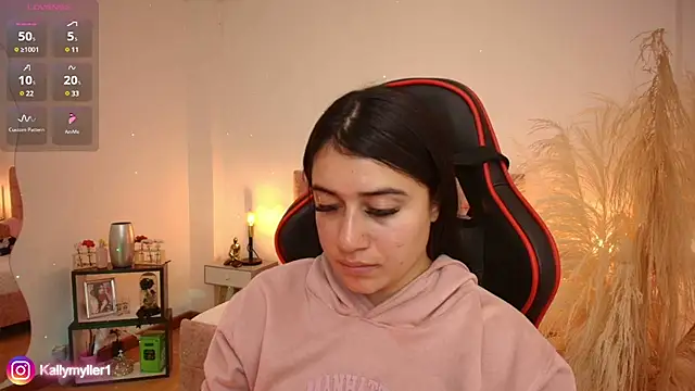 Snapshot of KallyMyller1 chatting on January 2025 07:11:01 PM KallyMyller1 online show from January 2025 07:11:01 PM