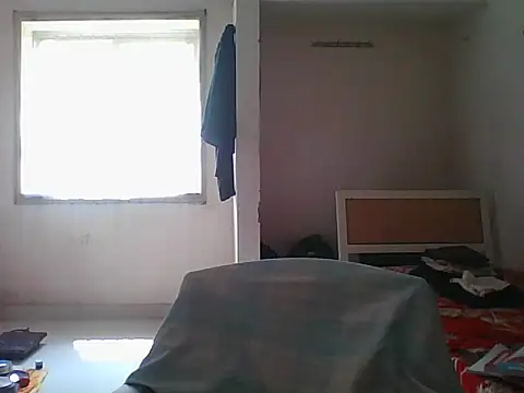 hrnybh2002 online show from April 2026 08:35:02 AM