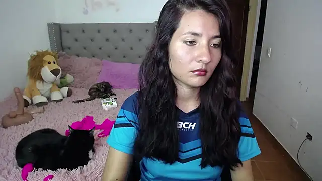 emily honter online show from November 2025 06:56:02 PM