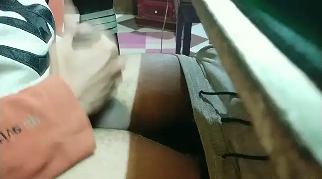 growing20yo online show from February 2025 11:30:01 PM