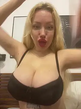 Snapshot of SofiaJoy chatting on February 2026 04:36:02 PM SofiaJoy online show from February 2026 04:36:02 PM