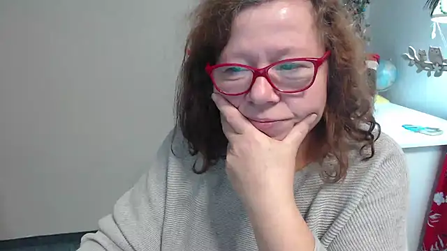 Adelewildx online show from December 2024 08:01:01 AM