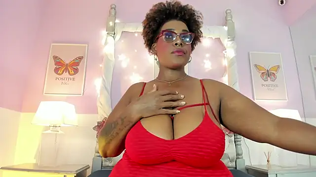 Snapshot of DakotaSexShow chatting on February 2025 07:55:01 PM DakotaSexShow online show from February 2025 07:55:01 PM