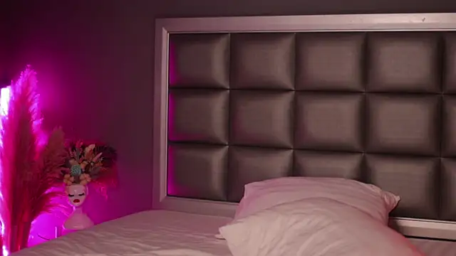 Anais Bloom online show from March 2025 11:38:02 PM