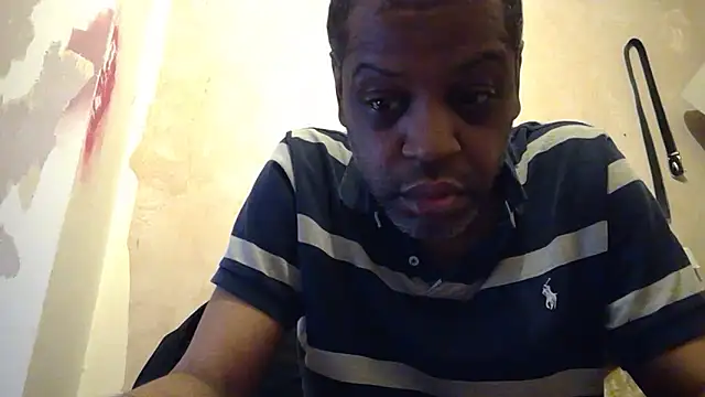 Snapshot of alfiebrown007 chatting on March 2025 09:43:01 AM alfiebrown007 online show from March 2025 09:43:01 AM