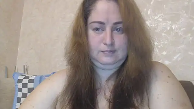Amy August online show from February 2025 09:32:01 AM