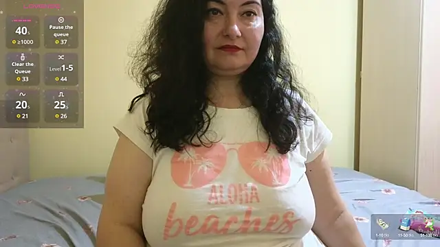 Snapshot of BBW_MILF_4U chatting on February 2025 10:37:02 AM BBW MILF 4U online show from February 2025 10:37:02 AM