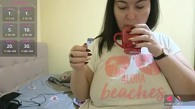 Snapshot of BBW_MILF_4U chatting on February 2025 07:34:02 AM BBW MILF 4U online show from February 2025 07:34:02 AM
