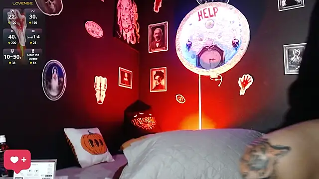 girl intense444 online show from October 2025 12:49:02 PM