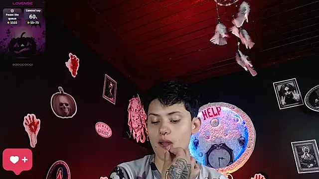 girl intense444 online show from October 2025 12:38:01 PM