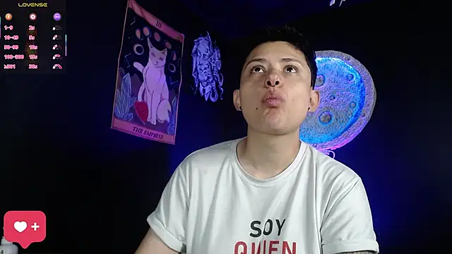 girl intense444 online show from February 2026 01:07:02 PM