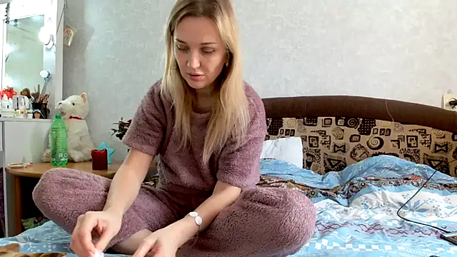 ModelEva online show from February 2025 09:56:01 AM