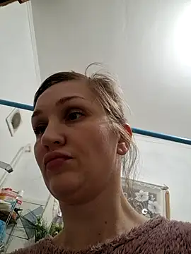 ModelEva online show from March 2025 06:09:01 PM