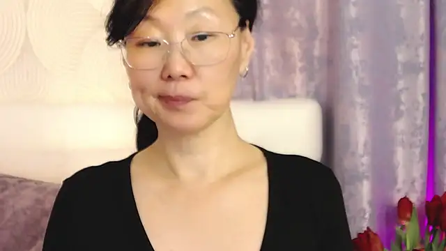 Snapshot of Asian_legs chatting on March 2025 04:03:02 PM Asian legs online show from March 2025 04:03:02 PM