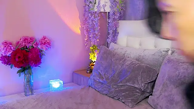 Snapshot of Asian_legs chatting on June 2026 09:58:01 AM Asian legs online show from June 2026 09:58:01 AM