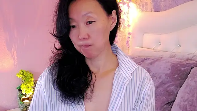 Snapshot of Asian_legs chatting on July 2026 10:44:01 AM Asian legs online show from July 2026 10:44:01 AM