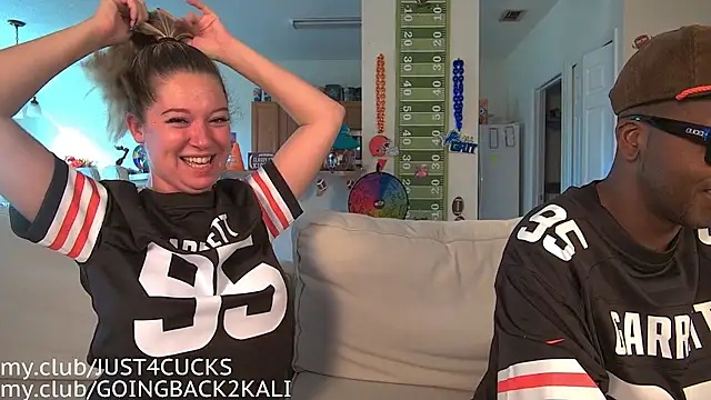 boomboomr00m online show from October 2025 01:31:02 PM