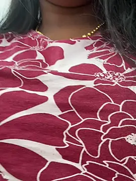 Snapshot of Dhiyapink chatting on January 2025 11:17:02 AM Dhiyapink online show from January 2025 11:17:02 AM