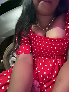 Snapshot of Dhiyapink chatting on January 2025 01:41:02 PM Dhiyapink online show from January 2025 01:41:02 PM