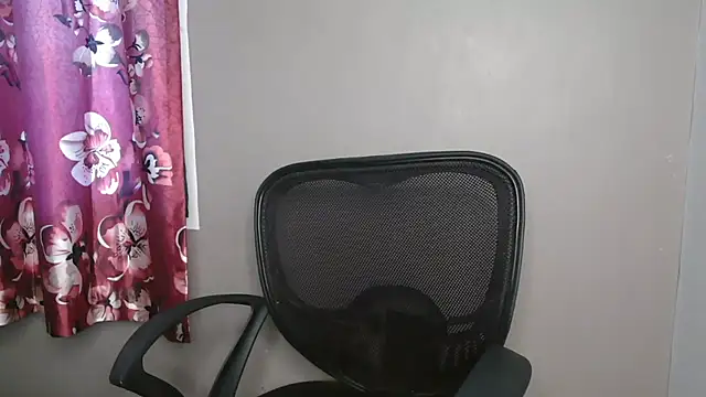 Snapshot of Dhiyapink chatting on September 2025 07:08:02 AM Dhiyapink online show from September 2025 07:08:02 AM