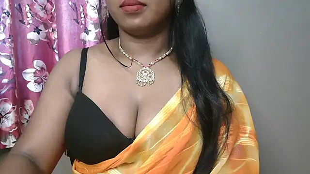 Snapshot of Dhiyapink chatting on September 2025 05:18:02 AM Dhiyapink online show from September 2025 05:18:02 AM