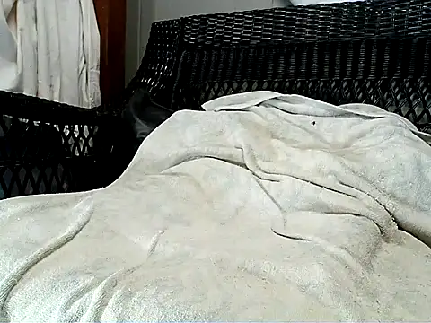 HungHawaiian808xh online show from April 2026 09:17:02 PM