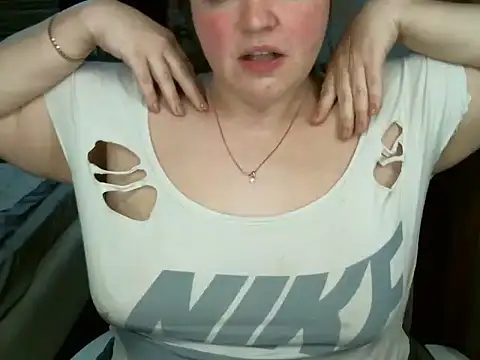 Snapshot of cute__cherry chatting on March 2025 10:02:02 PM cute  cherry online show from March 2025 10:02:02 PM