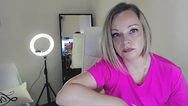 Tilly Eliot online show from February 2025 02:32:02 PM