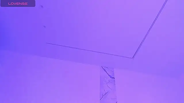 alysson 18 online show from December 2025 01:42:01 PM