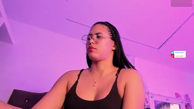 alysson 18 online show from July 2026 01:38:01 PM