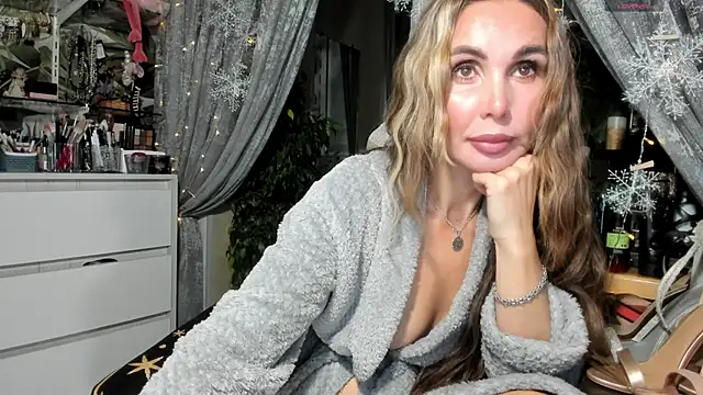 Aurora108 online show from December 2024 10:45:01 PM