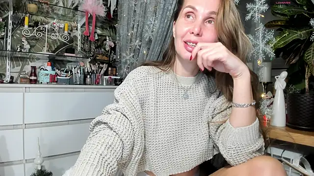 Aurora108 online show from December 2024 11:08:02 PM