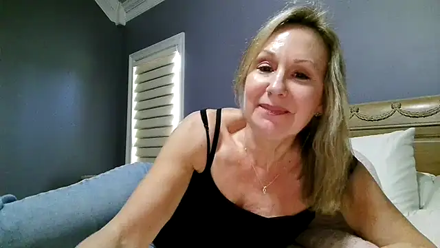 Lisaisluscious online show from July 2026 03:59:01 PM