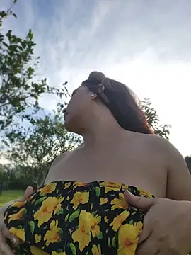 VickyHoult online show from June 2026 10:18:02 PM