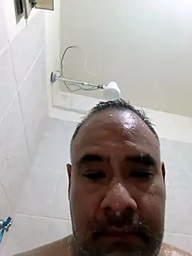 PhillDrake11 online show from December 2025 05:13:01 AM