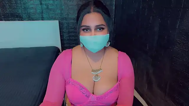 Snapshot of SonY_CaM chatting on February 2025 05:18:02 PM SonY CaM online show from February 2025 05:18:02 PM