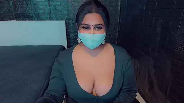 Snapshot of SonY_CaM chatting on February 2025 08:24:01 PM SonY CaM online show from February 2025 08:24:01 PM